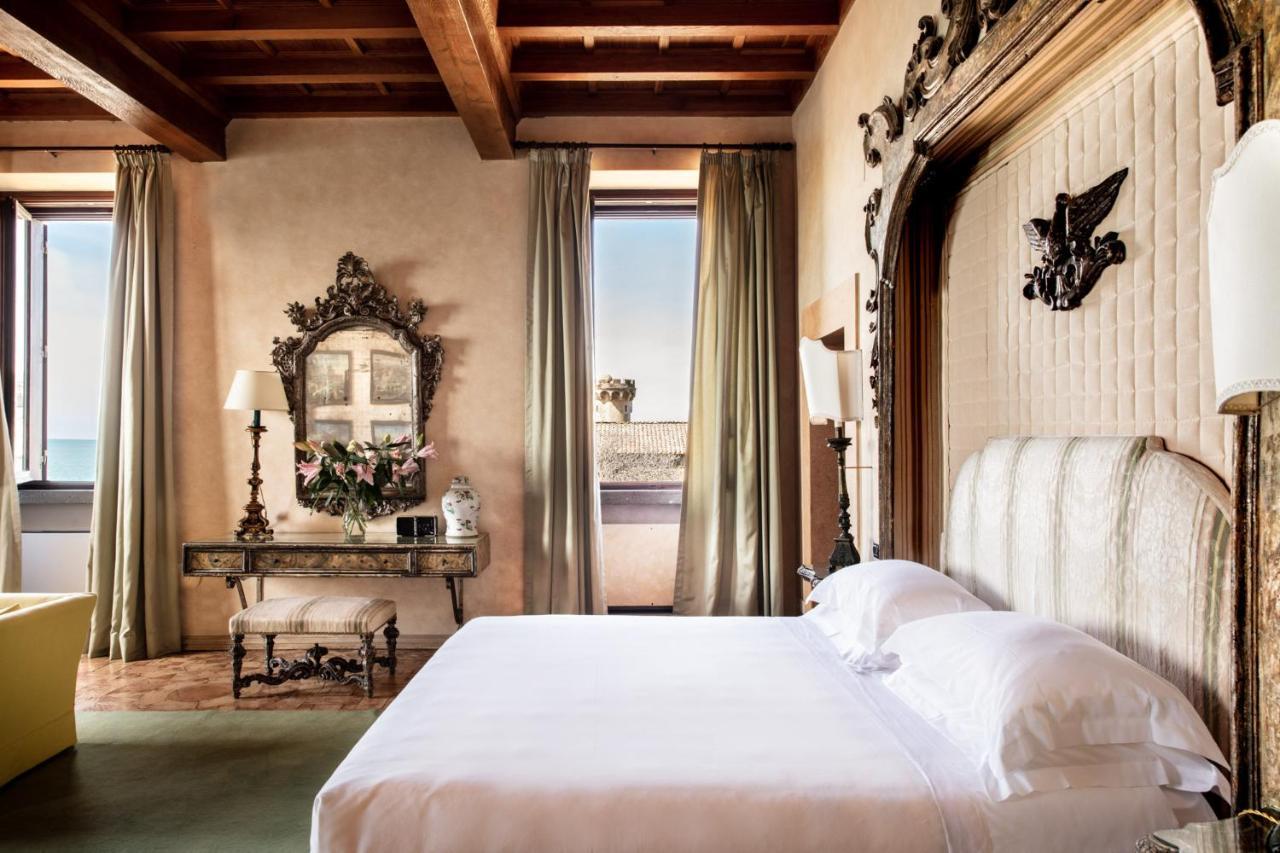 La Posta Vecchia Hotel Ладисполи Экстерьер фото
