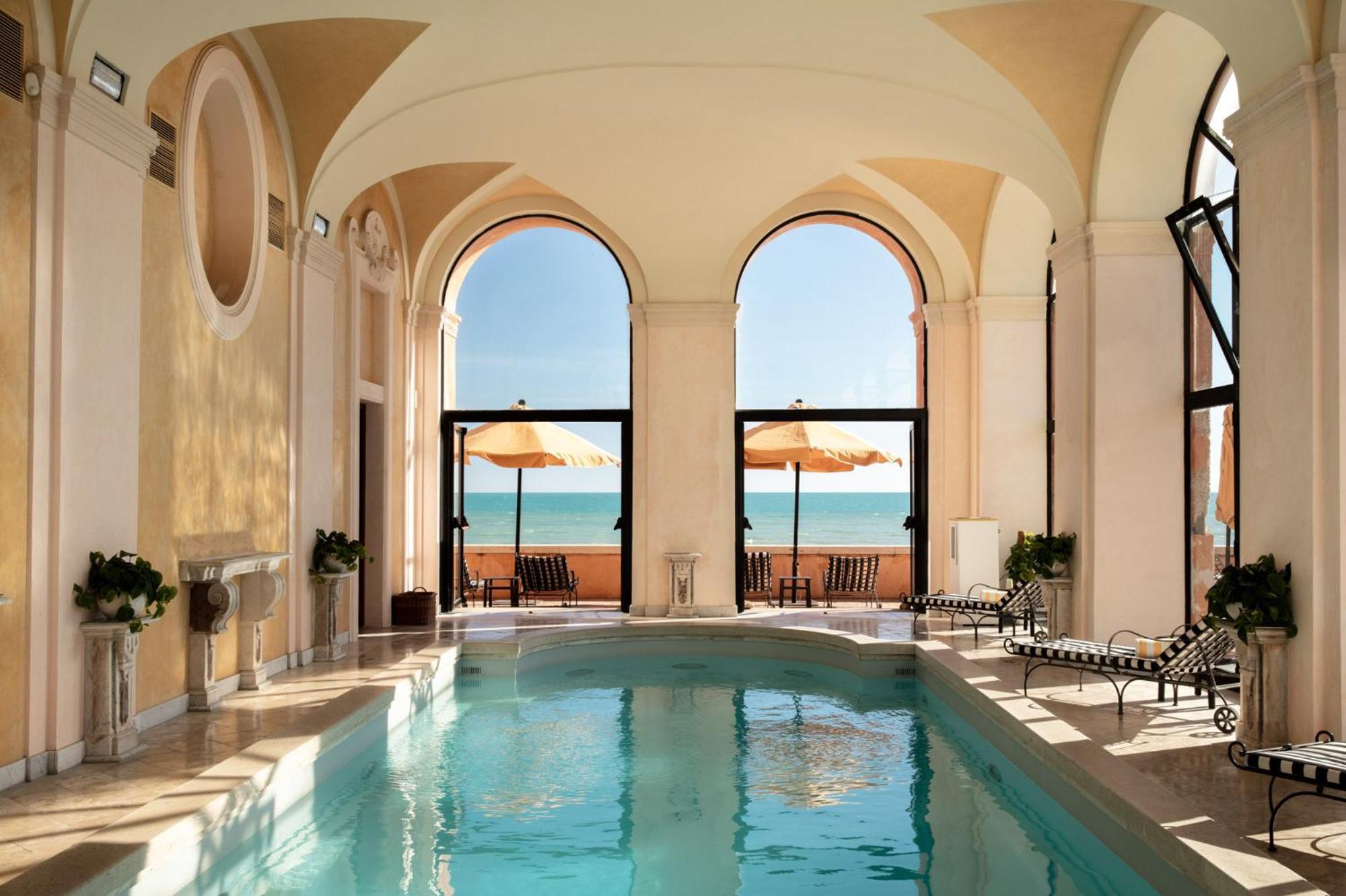 La Posta Vecchia Hotel Ладисполи Экстерьер фото